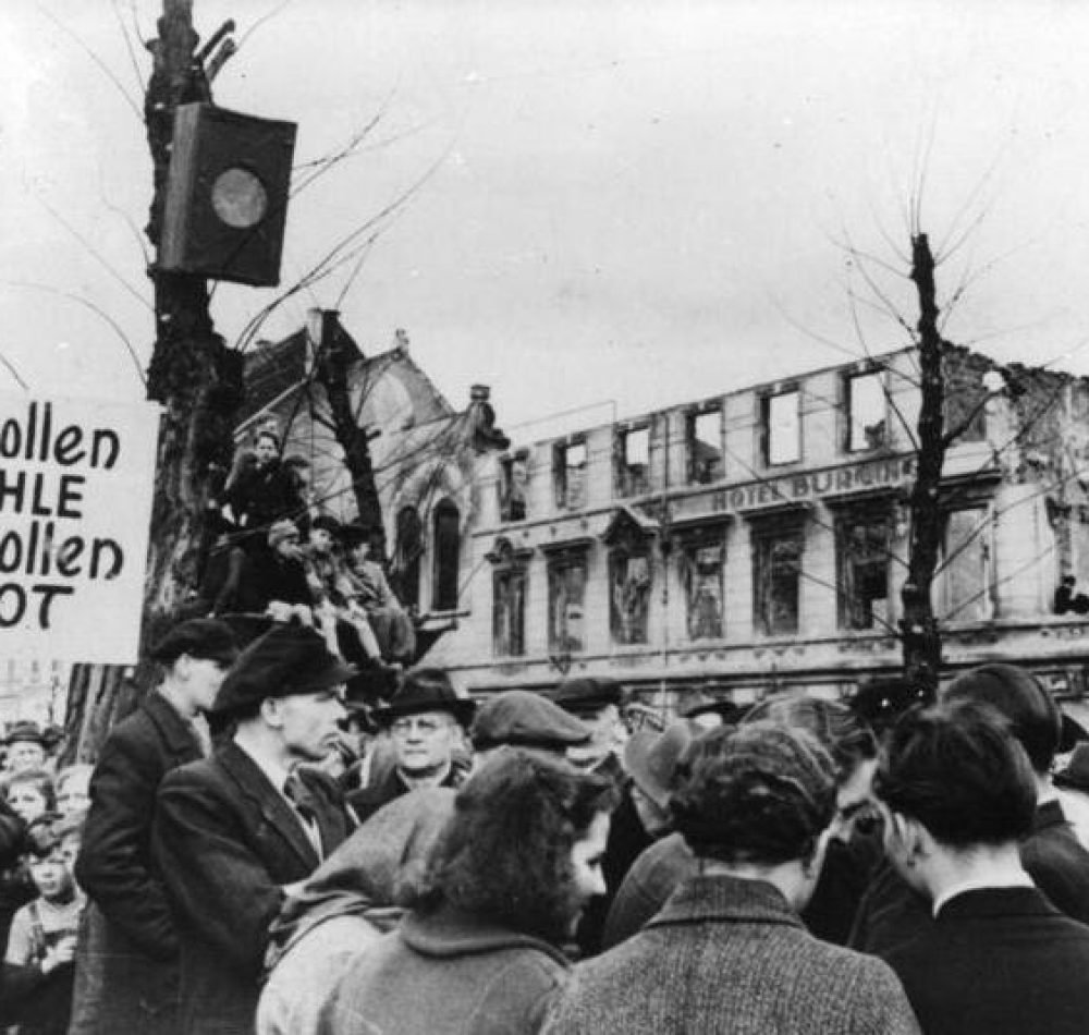 krefeld, hungerwinter, demonstration