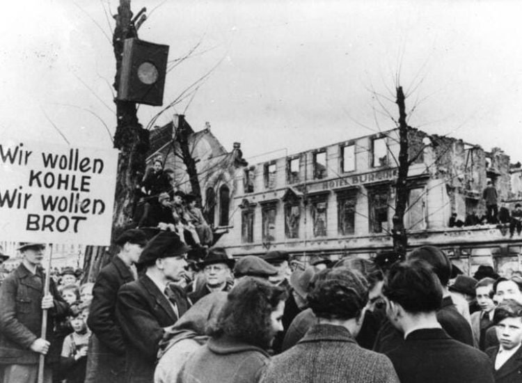 krefeld, hungerwinter, demonstration