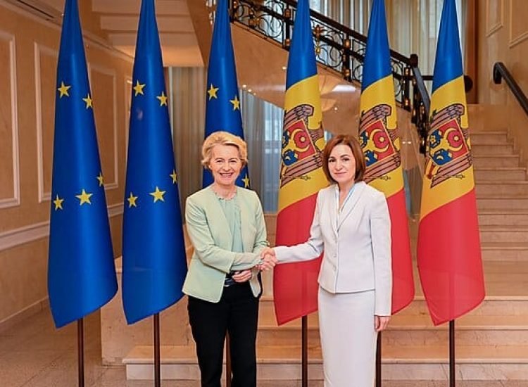 Ursula Van der Leyen (présidente de la Commission Européenne) et Maia Sandu (présidente de la République de Moldavie), le 10 octobre 2024 - Dati Bendo | Creative Commons Attribution 4.0
