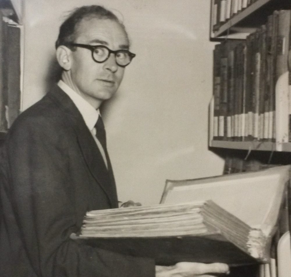 Michael Standish, responsable des Archives nationales de Nouvelle-Zélande de 1948 à 1961, en 1961 - Archives de Nouvelle-Zélande | Domaine public
