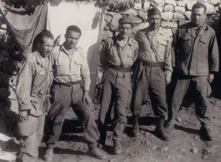 Responsables du FLN au Congrès de la Soummam, août 1956 - Auteur inconnu | Domaine public