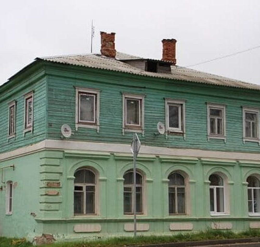 Manoir communautaire à Medyne ( Russie) -TOHANET | Domaine public