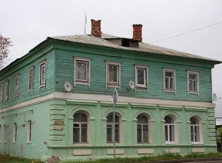 Manoir communautaire à Medyne ( Russie) -TOHANET | Domaine public