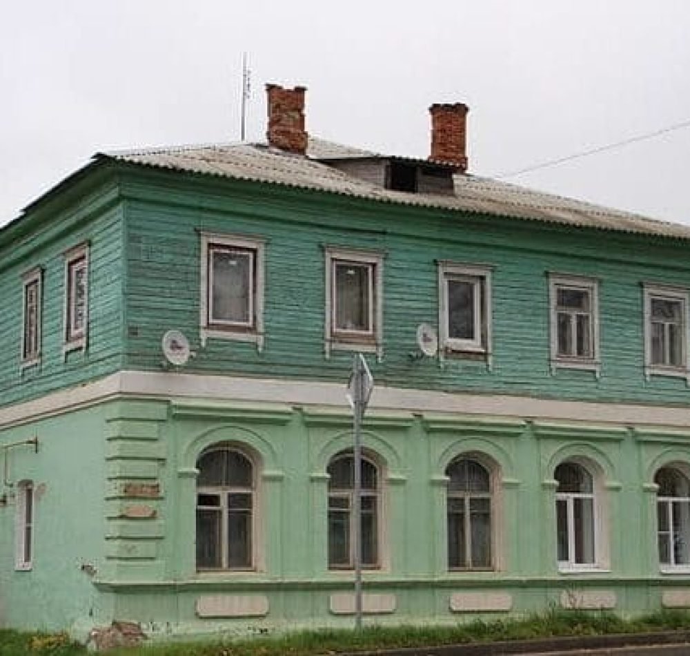Manoir communautaire à Medyne ( Russie) -TOHANET | Domaine public